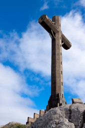 The idea of the Cross of the Pan de Azúcar hill is born